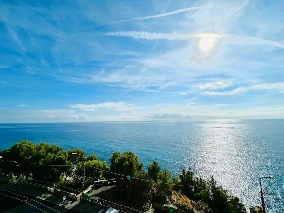 Suite Sunset 21 - Fronte Mare Санремо Экстерьер фото