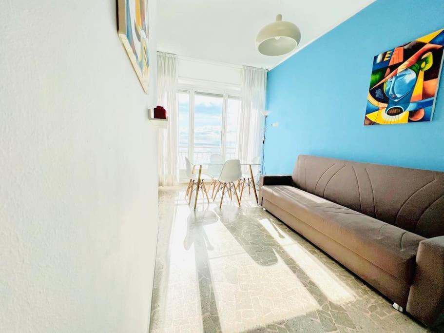Suite Sunset 21 - Fronte Mare Санремо Экстерьер фото