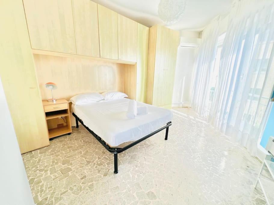 Suite Sunset 21 - Fronte Mare Санремо Экстерьер фото