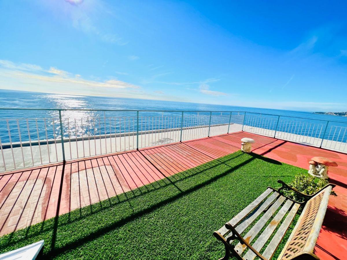 Suite Sunset 21 - Fronte Mare Санремо Экстерьер фото
